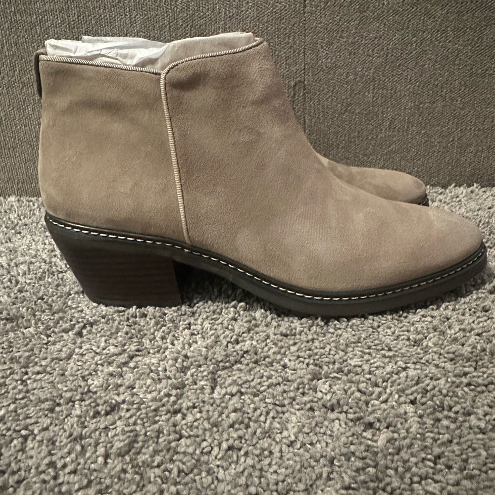 Sam‎ Edelman Pryce Putty Suede Booties Size 8.5